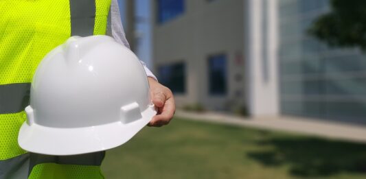 Normy BHP na budowie – lista podstawowa